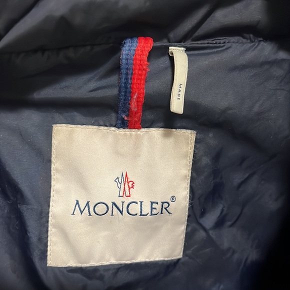 Moncler - Charpal Coat from Moncler kids size 14 = size XS - Picture 10 of 16